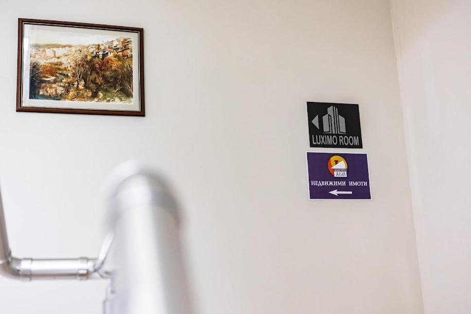 Luximo Room Veliko Tarnovo Luaran gambar